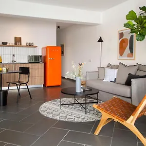 Liv Urban Λάρνακα
