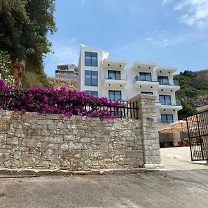 Platon 4* Sarandë