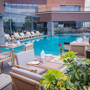 ***** Hotel Barahi Nepal