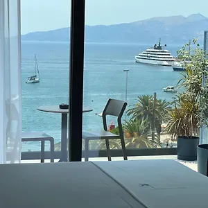 https://kristina-apartments.albaniahotels.org