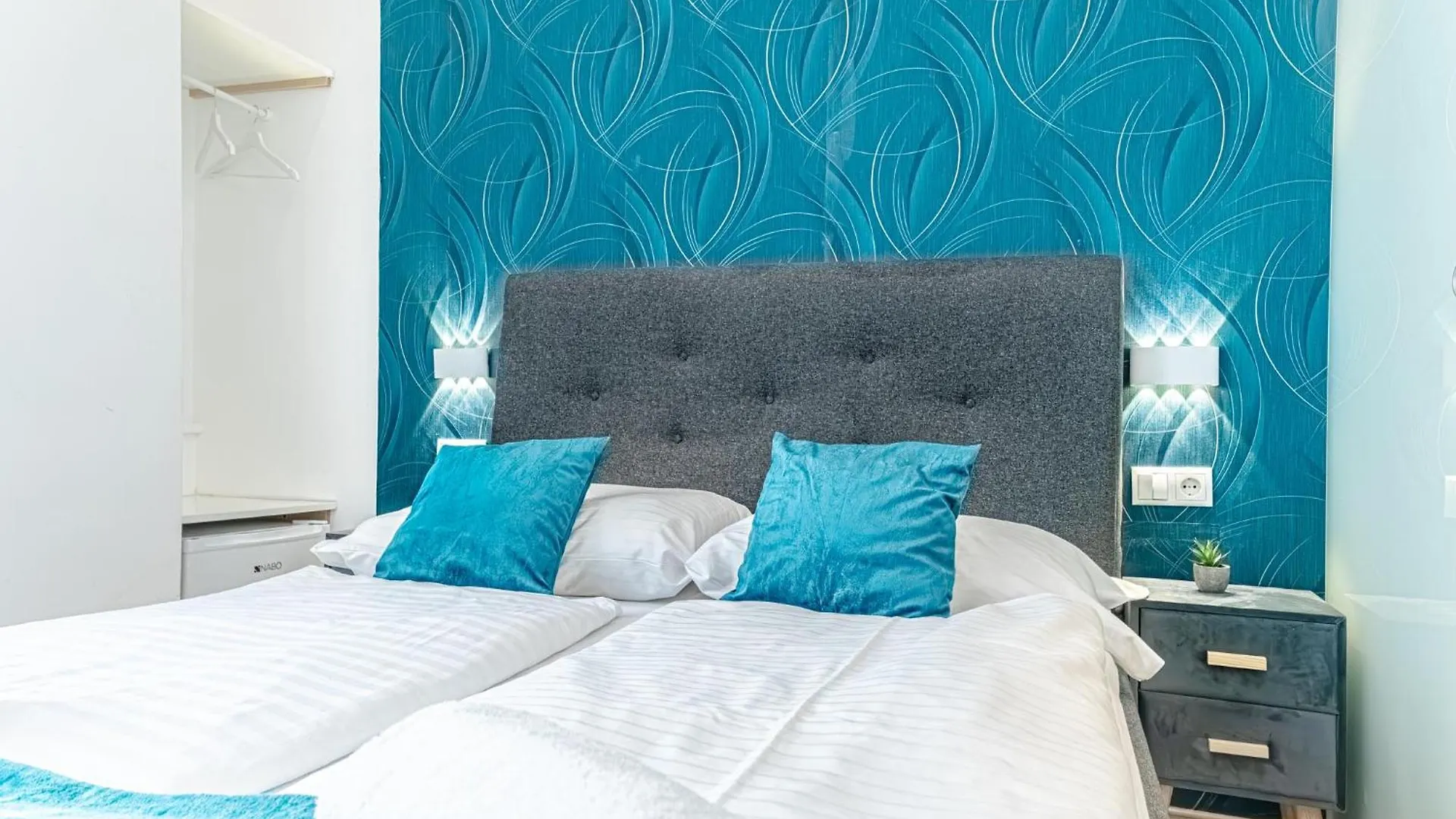 ** Hotel Mariahilfer Boutique Rooms - Virtual Reception & Self-Checkin Vienna Austria