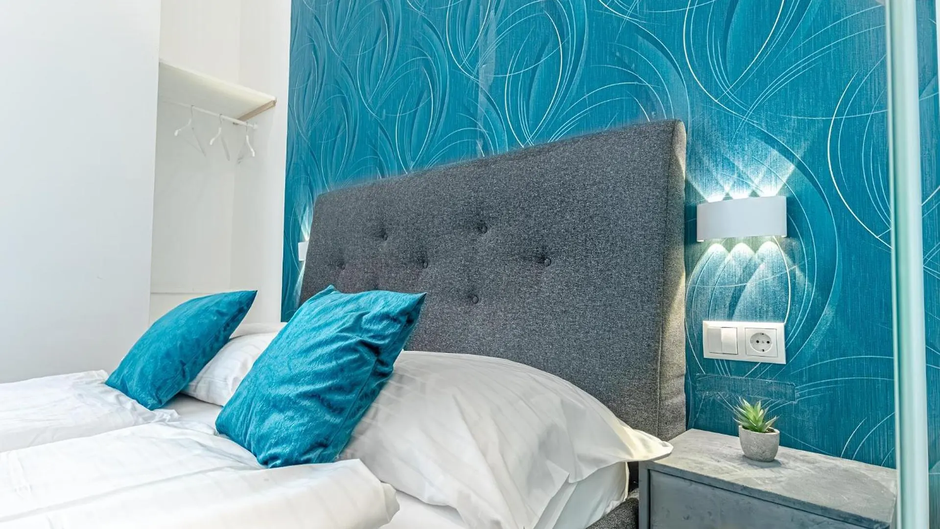 Mariahilfer Boutique Rooms - Virtual Reception & Self-Checkin Vienna 2*,  Austria