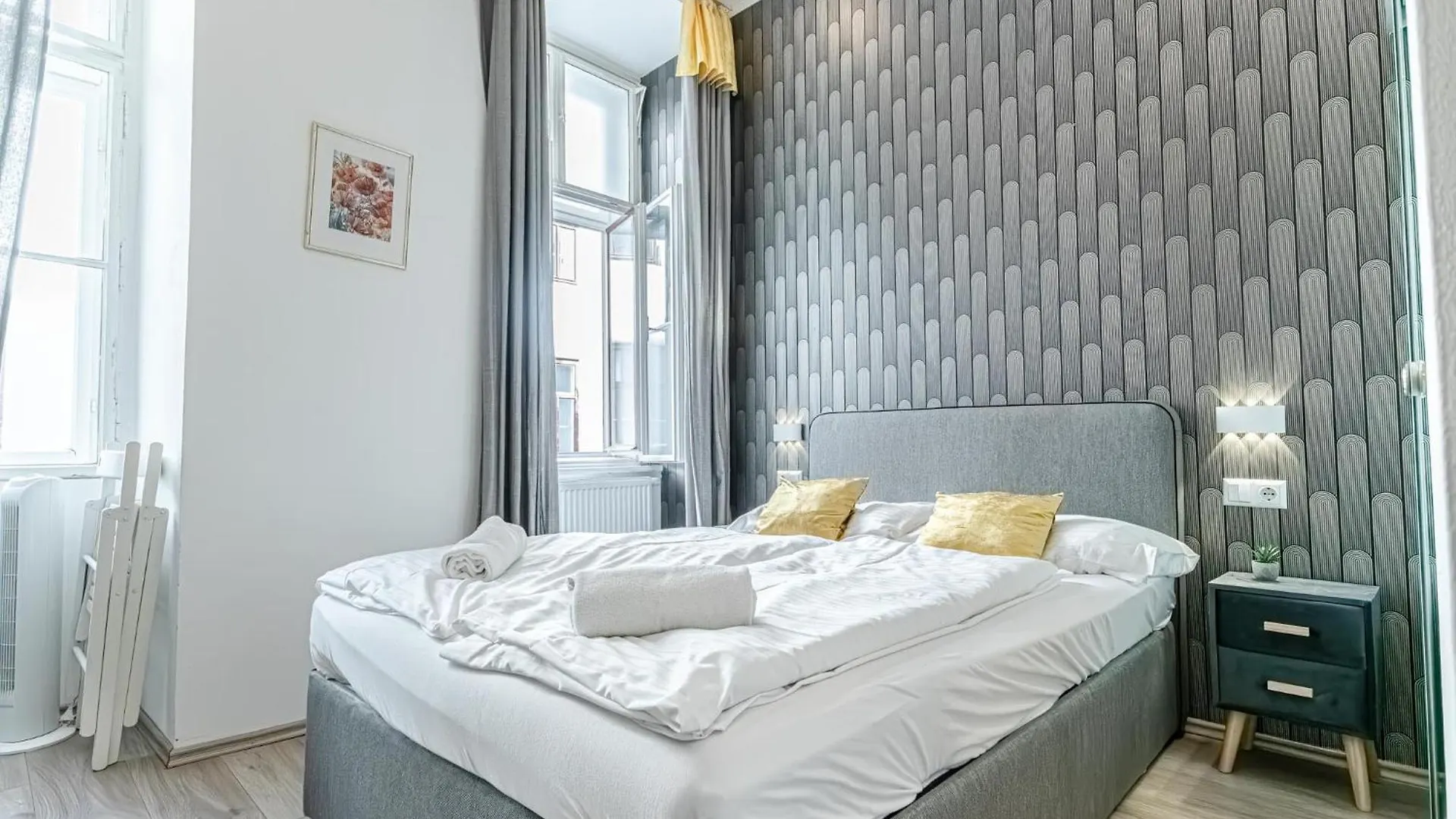 ** Hotel Mariahilfer Boutique Rooms - Virtual Reception & Self-Checkin Vienna Austria