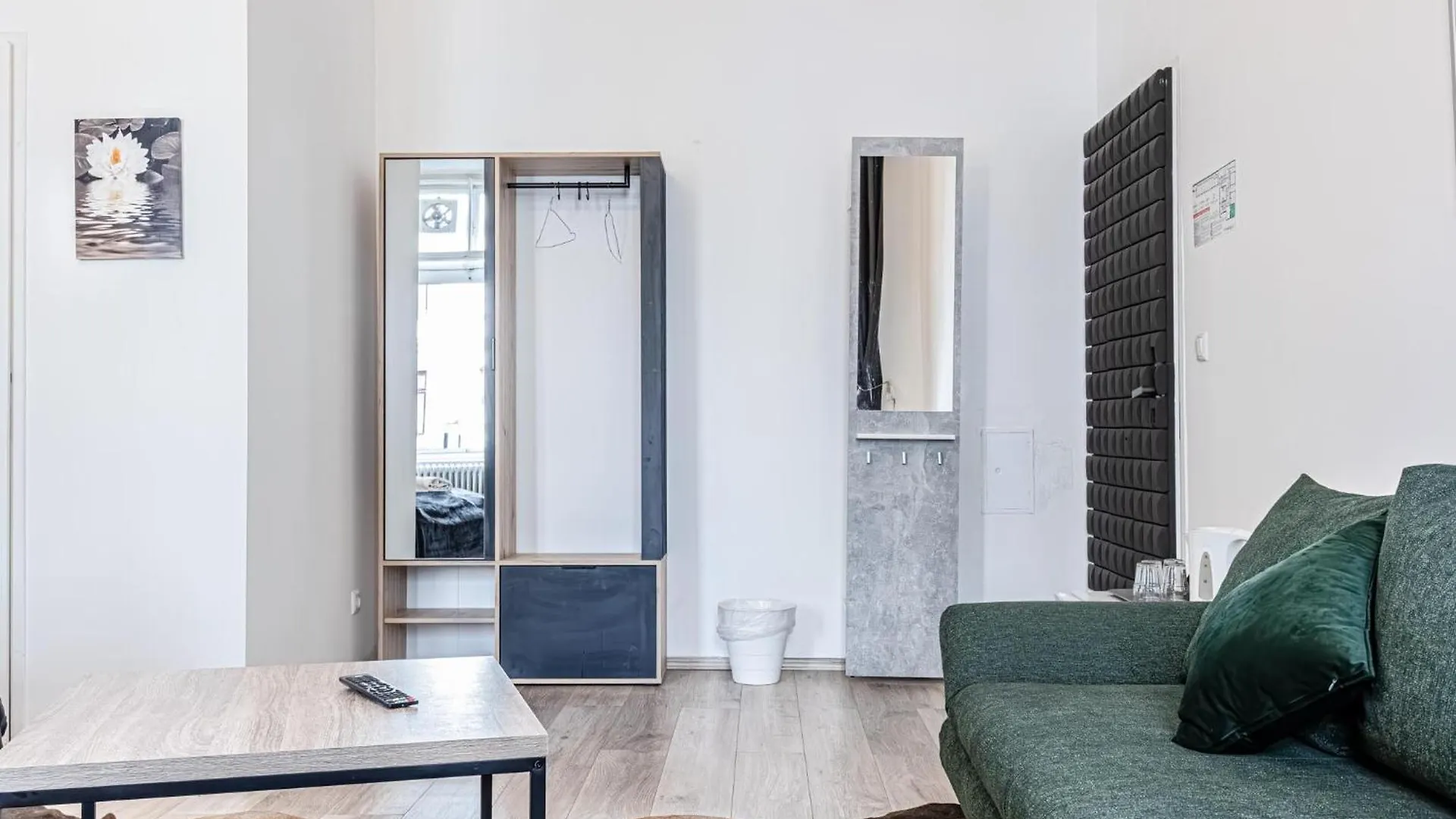 ** Hotel Mariahilfer Boutique Rooms - Virtual Reception & Self-Checkin Vienna Austria